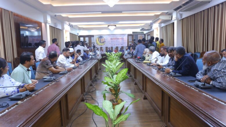রমজানে সয়াবিন তেলের মূল্য স্থিতিশীল রাখতে চট্টগ্রামে প্রশাসন ও ব্যবসায়ীদের মতবিনিময় সভা