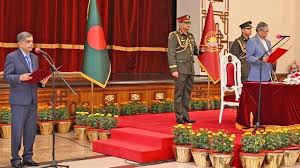 অন্তর্বর্তী সরকারের শিক্ষা উপদেষ্টা হিসেবে অধ্যাপক সি আর আবরারের শপথ গ্রহণ