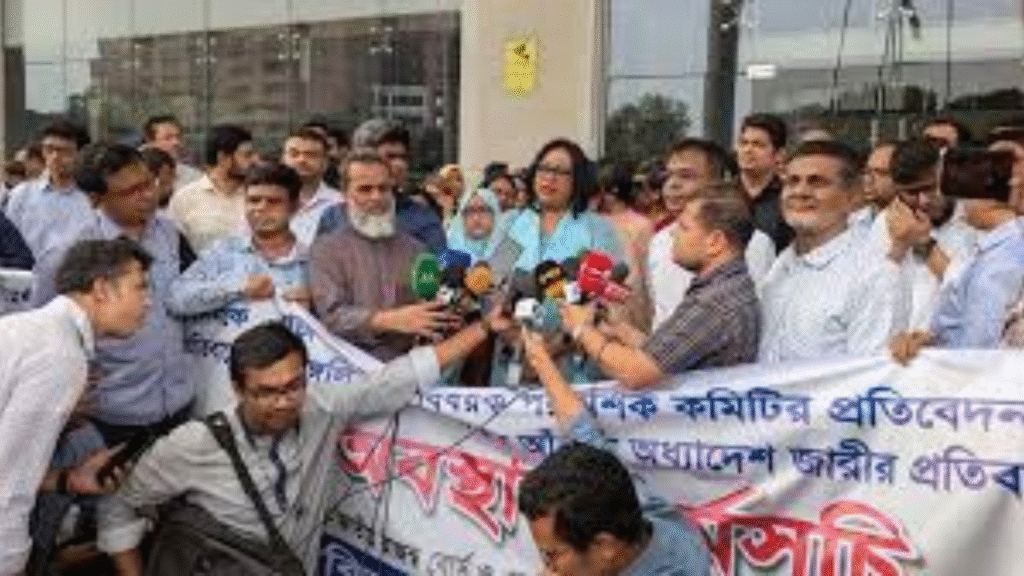 উপদেষ্টাদের সঙ্গে আলোচনা ফলপ্রসূ হয়নি, ফের অবস্থান কর্মসূচি এনবিআরে